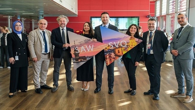 Sabiha Gökçen'den Sevilla uçuşları başladı