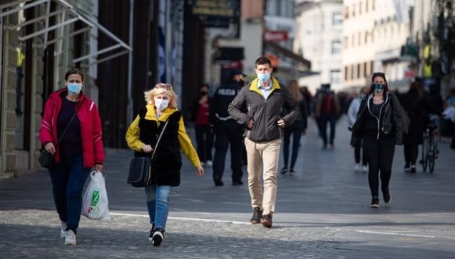 Vaka sayısı azalınca sınırlarını açtı