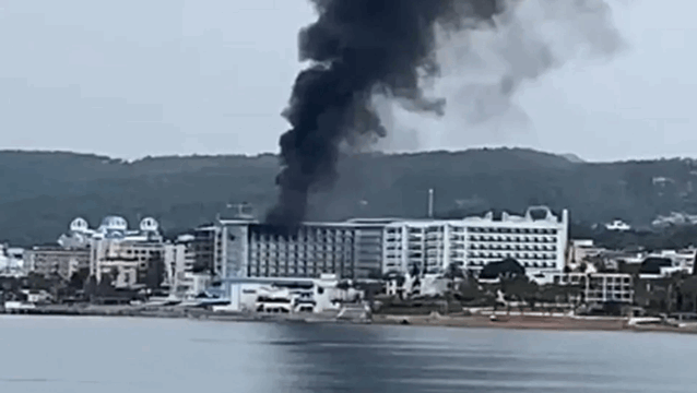 Antalya'da 5 yıldızlı otelde yangın!