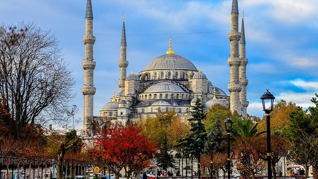 Sultanahmet Camii ziyarete kapatılıyor