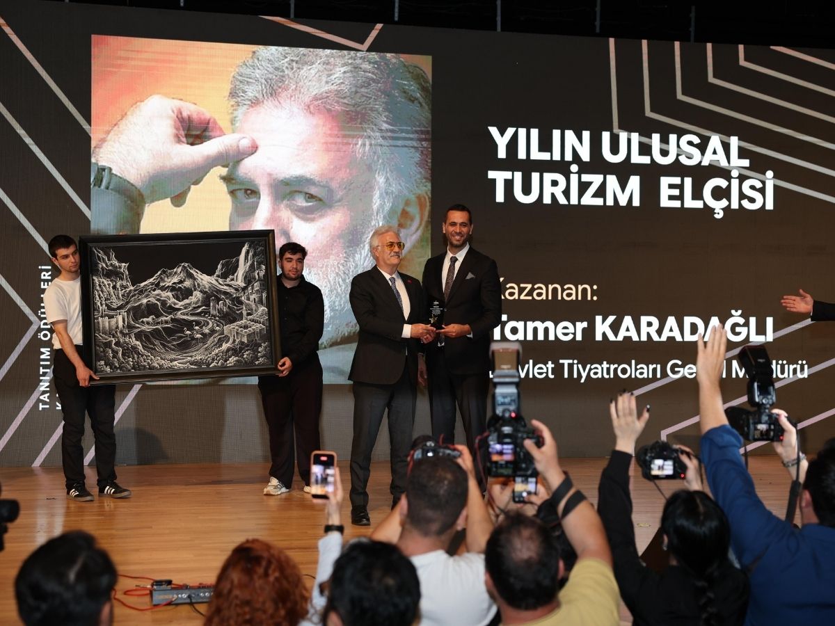 Tamer Karadağlı’ya prestijli ödül: Yılın Ulusal Turizm Elçisi seçildi