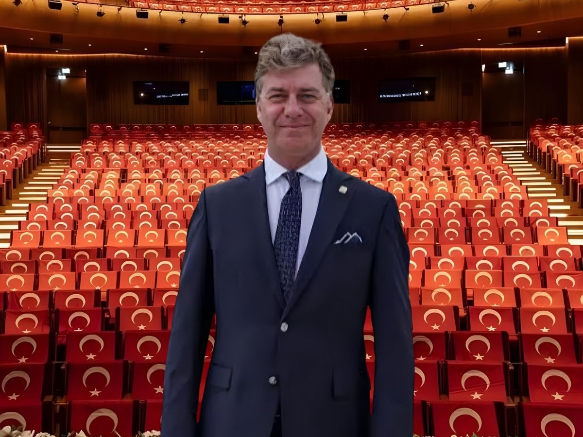 Tan Sağtürk Devlet Opera ve Balesi Genel Müdürlüğü görevinden alındı