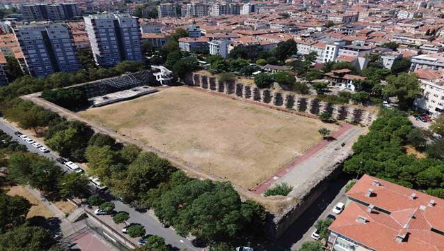 Tarihi Ayasofya kadar eski olan, 11 bin metrekarelik Fildamı Sarnıcı ihaleye çıkarıldı