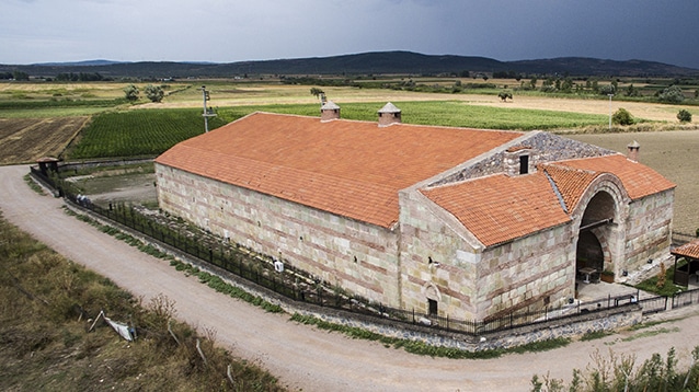 Butik otel, ziyaretçilerini 1394 yılına götürüyor
