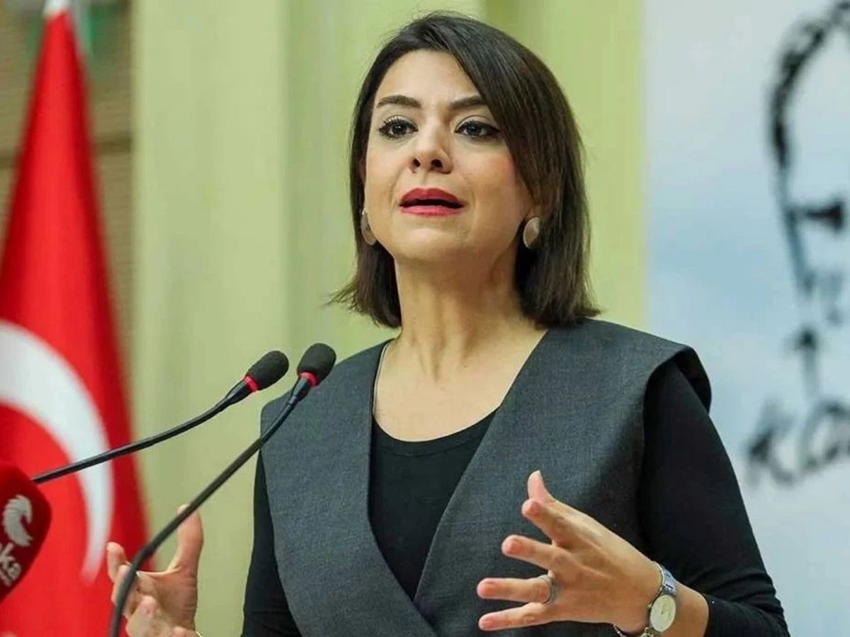 CHP'den 'turizmde kesintisiz çalışma' tepkisi: Modern köleliğin yolu yapılıyor