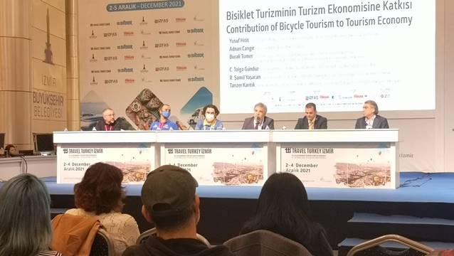 Travel Turkey İzmir renkli panellerle sona erdi