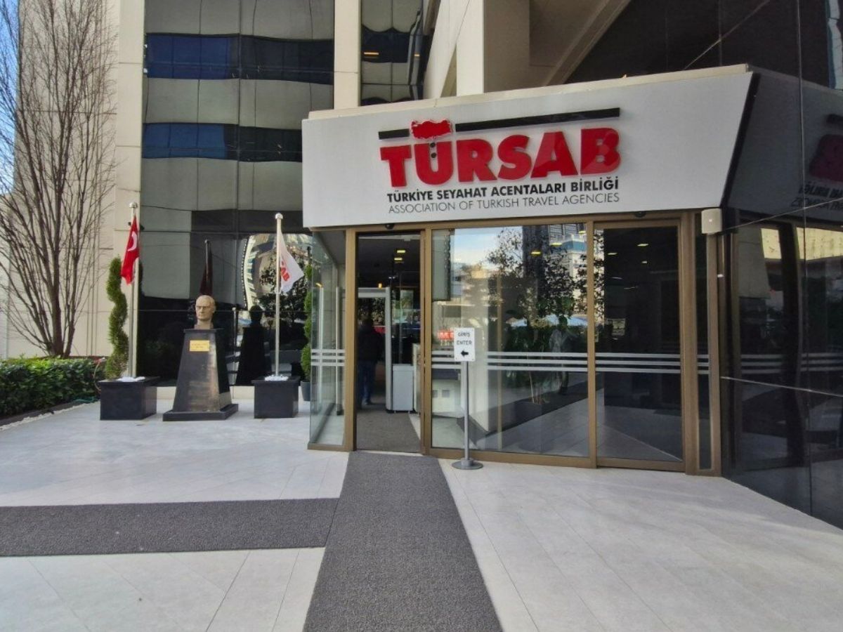 TÜRSAB, İBB’nin turizm taşımacılığı ücret artışına iptal davası açtı