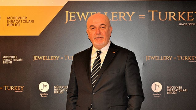 Turistler altın da getirebilsin