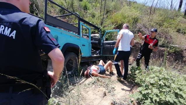 Turistleri taşıyordu, uçuruma yuvarlandı: 2 ölü!