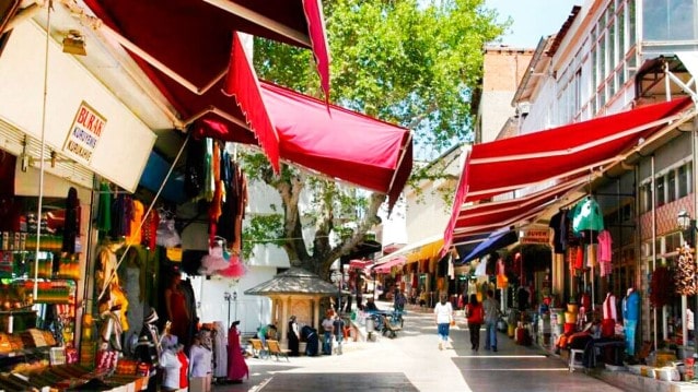 Turistlerin gözdesiydi, şimdi esnaf icralarla boğuşuyor