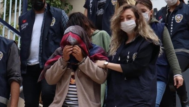 Turistlerin korkulu rüyası olmuşlardı... Yakalandılar