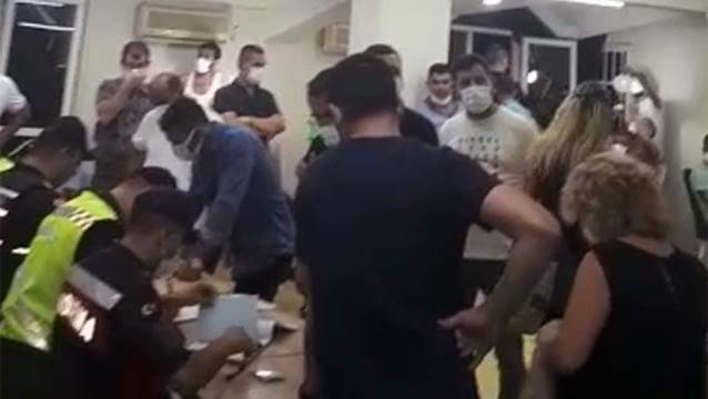 Turizm çalışanları sendikasına kumar baskını!