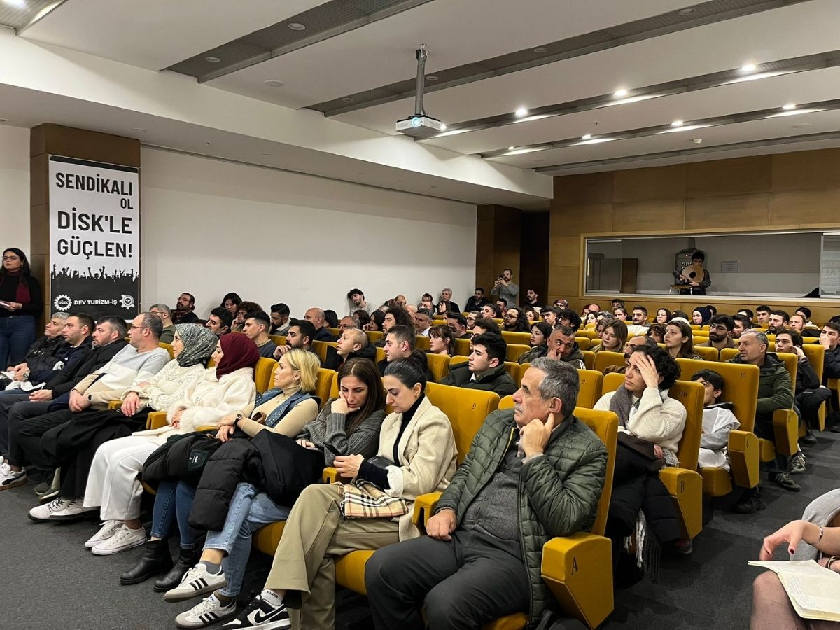 Turizm işçileri İstanbul'da buluştu: Bu ekonomik kriz değil, alın terimiz çalınıyor!