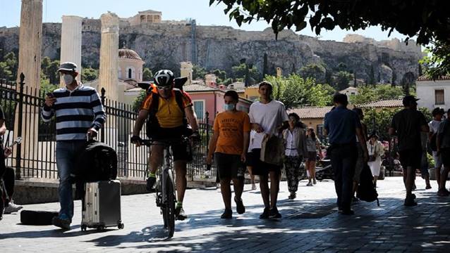 Turizm sezonu boyunca tüm Covid önlemlerini kaldırıyor