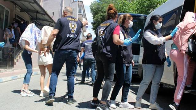 'Turizmde iş vaadiyle getirildik' dediler!