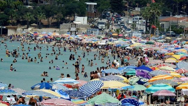 Türk otelleri doldu, Rus turistlere yer yok!