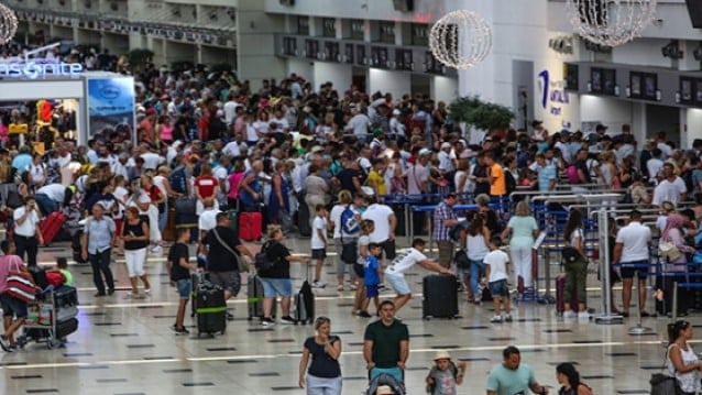 Türkiye'ye 11 ayda gelen turist sayısı açıklandı