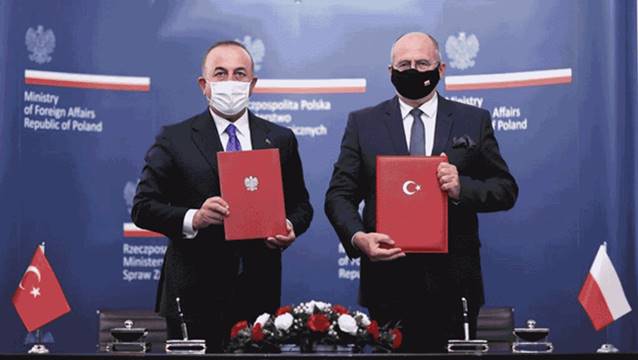 Türkiye'ye kimlikle girebilecekler