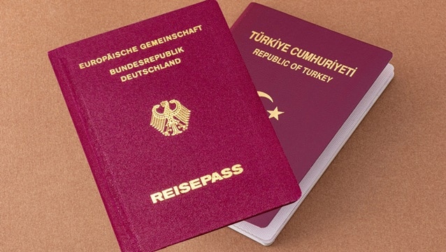 Türklere 3 yılda Alman vatandaşlığı şartları belli oldu