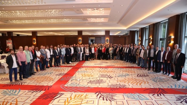 TÜRSAB Başkanı Bağlıkaya Bursalı seyahat acentalarıyla buluştu