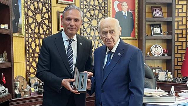 TÜRSAB Başkanı Firuz Bağlıkaya MHP Genel Başkanı Devlet Bahçeli’yi ziyaret etti