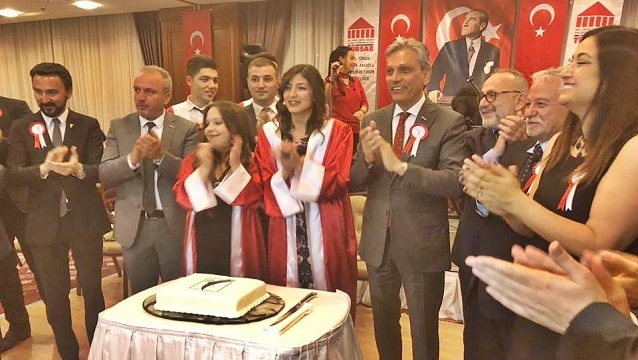 TÜRSAB Lisesi'nde mezuniyet coşkusu