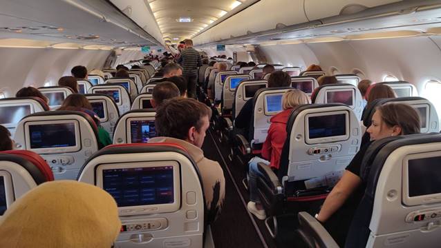 Antalya'ya yarı boş değil dolu geldi