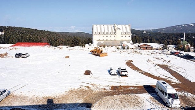 Uludağ’ın Büyük Oteli otopark oldu