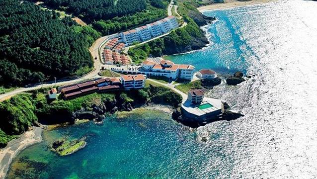 Ünlü otel yağmalandı