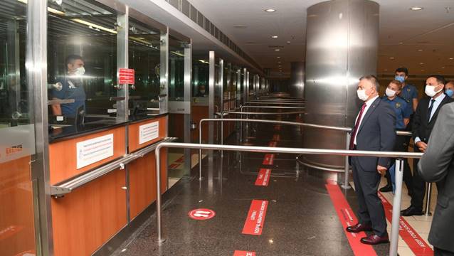 Vali Yazıcı açıkladı... Antalya'ya 1 Eylül'e kadar kaç turist geldi?