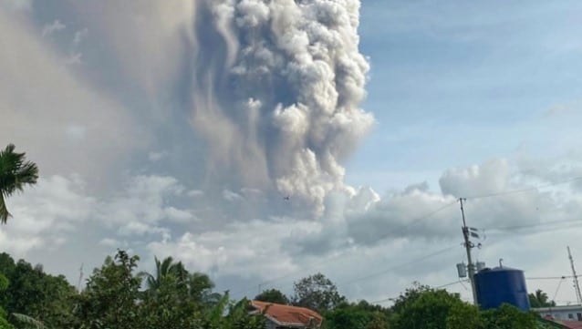Yanardağ aktif hale gelince THY seferleri iptal etti