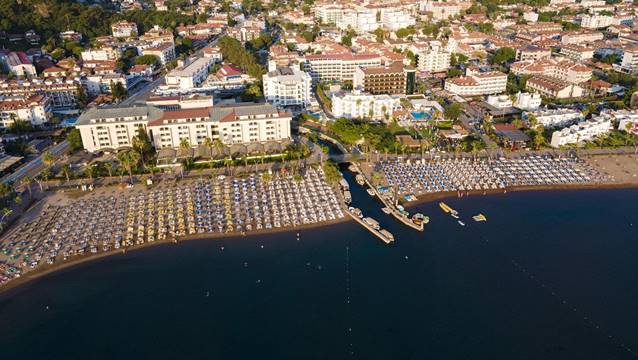 Yenilediği oteli 1 Mayıs'ta açıyor