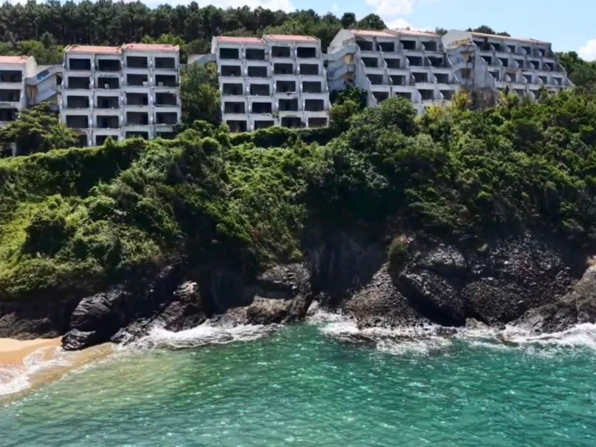 İstanbul'da yıllardır boş duran otel için düğmeye basıldı