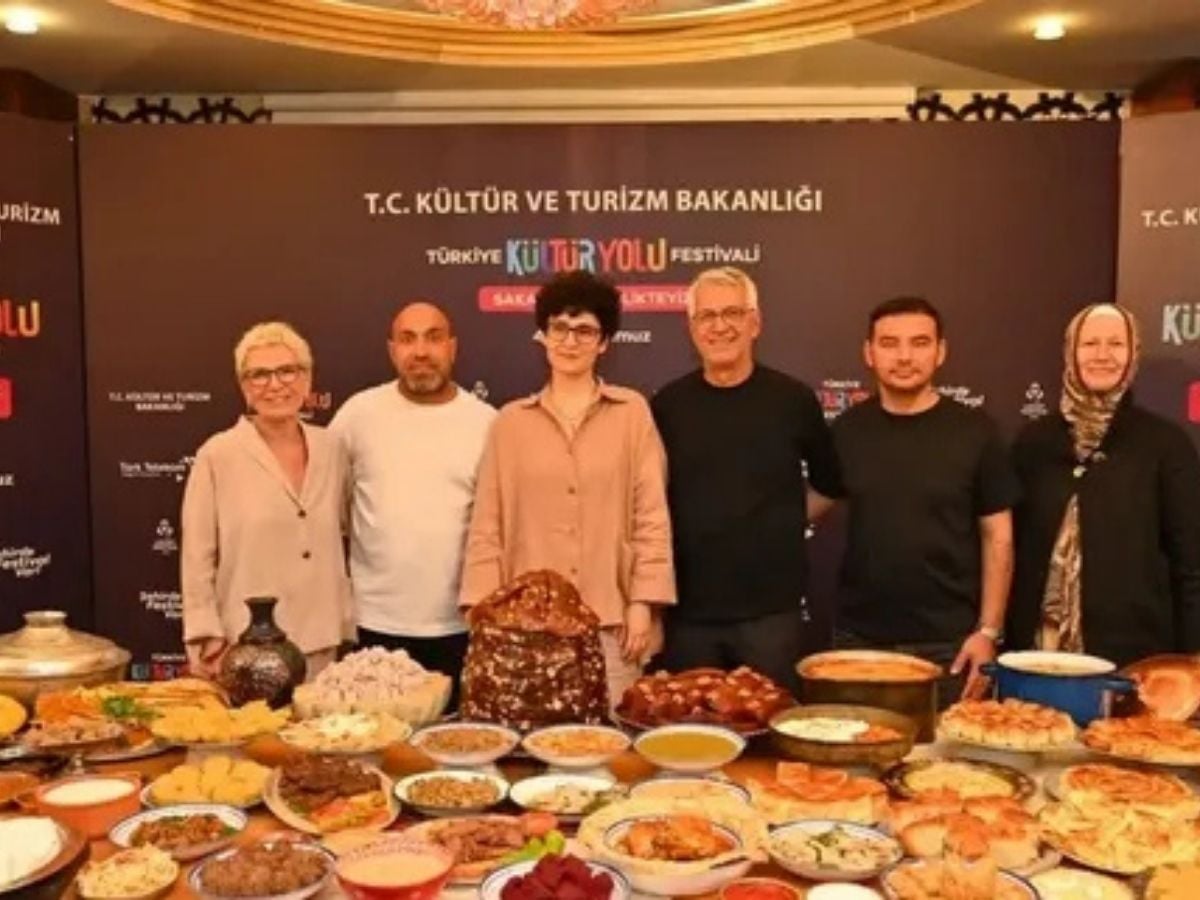 Yerli ve yabancı turistler Sakarya lezzetlerini keşfediyor: 50 restoran yöresel tatları buluşturdu
